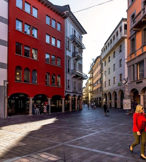 Appartamento Centrale Con Wifi E Posteggio Privato Gratis! Лугано Экстерьер фото